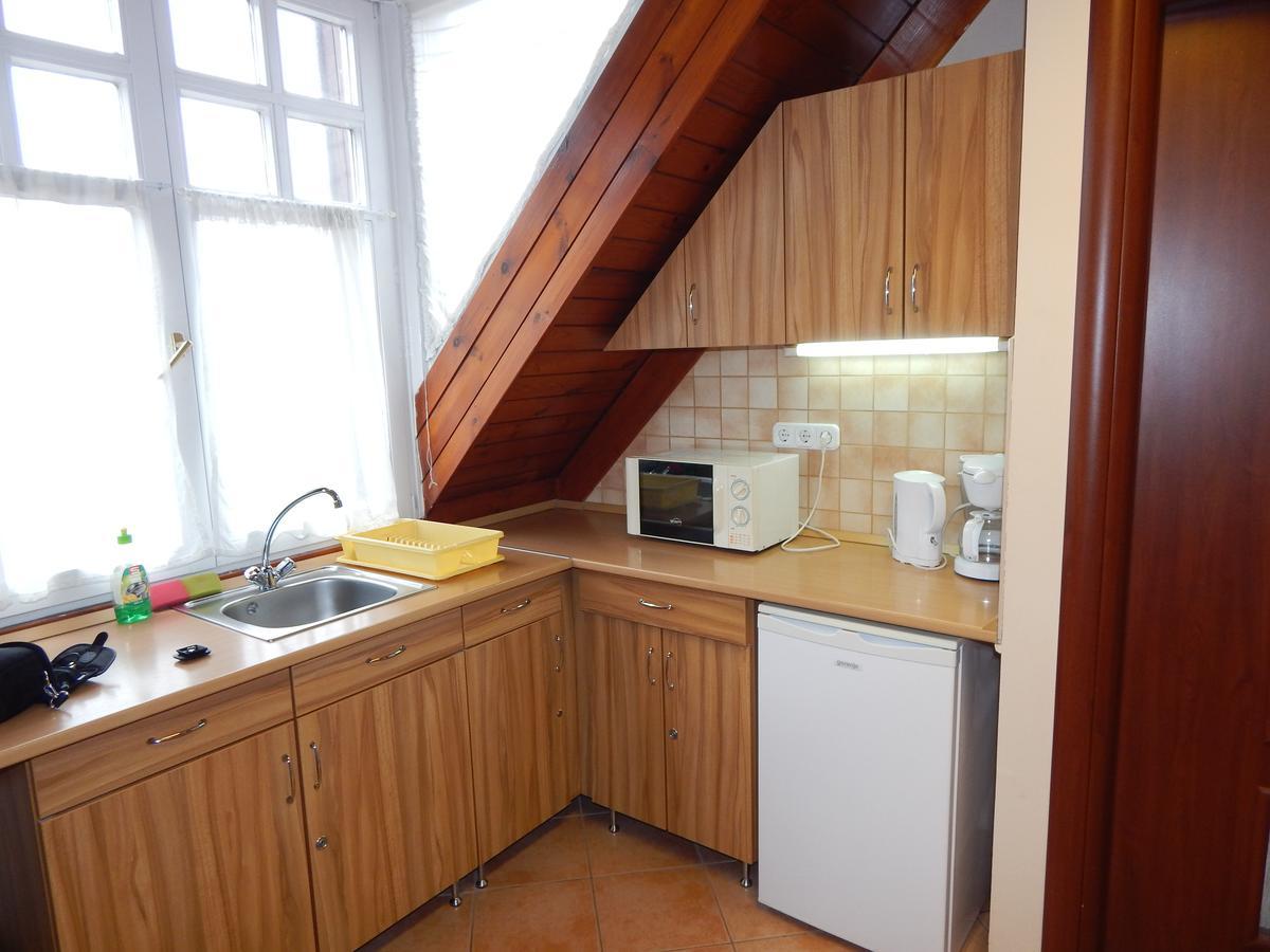 Kalvin Vendegszobak Debrecen Exteriör bild