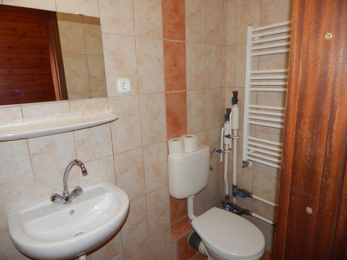 Kalvin Vendegszobak Debrecen Exteriör bild